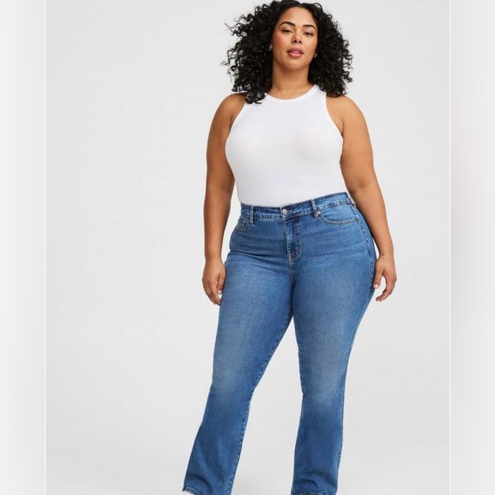 Torrid Trio High Rise Slim Boot Cut Jeans. Fits 22-26W. Long Length.